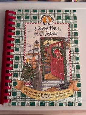 Gooseberry Patch Coming Home for Christmas Cookbook